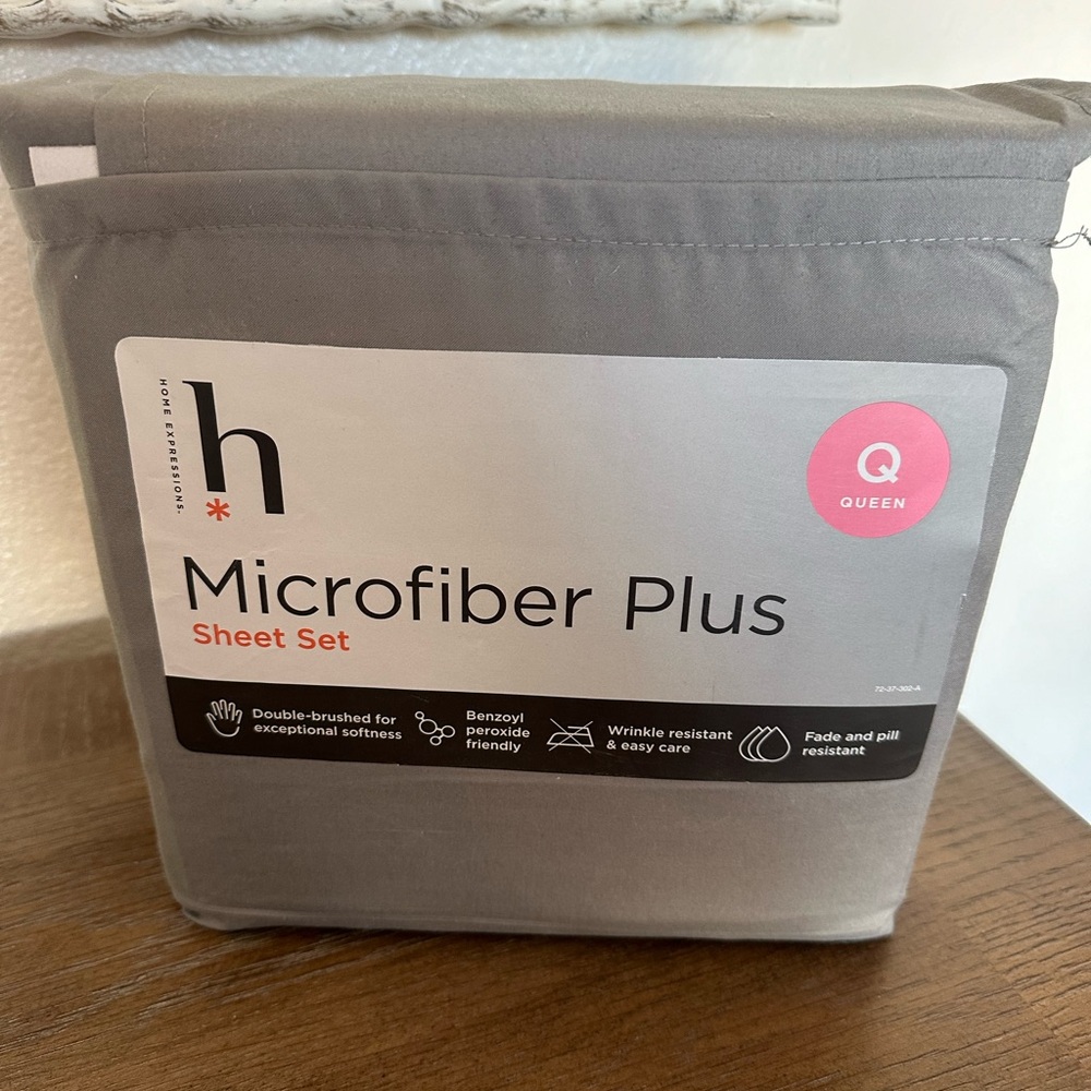 Home Expressions MicroFiber Queen Sheet Set